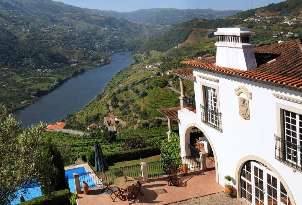 Image of CASA DE CANILHAS
