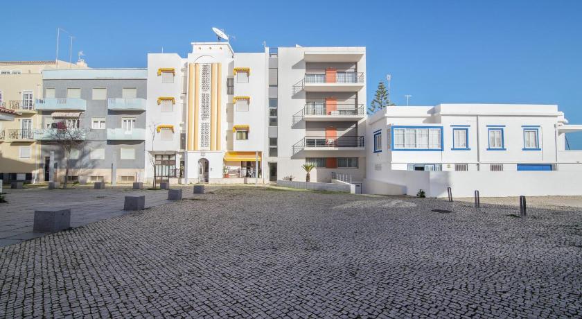 APARTAMENTO PRAIAMAR