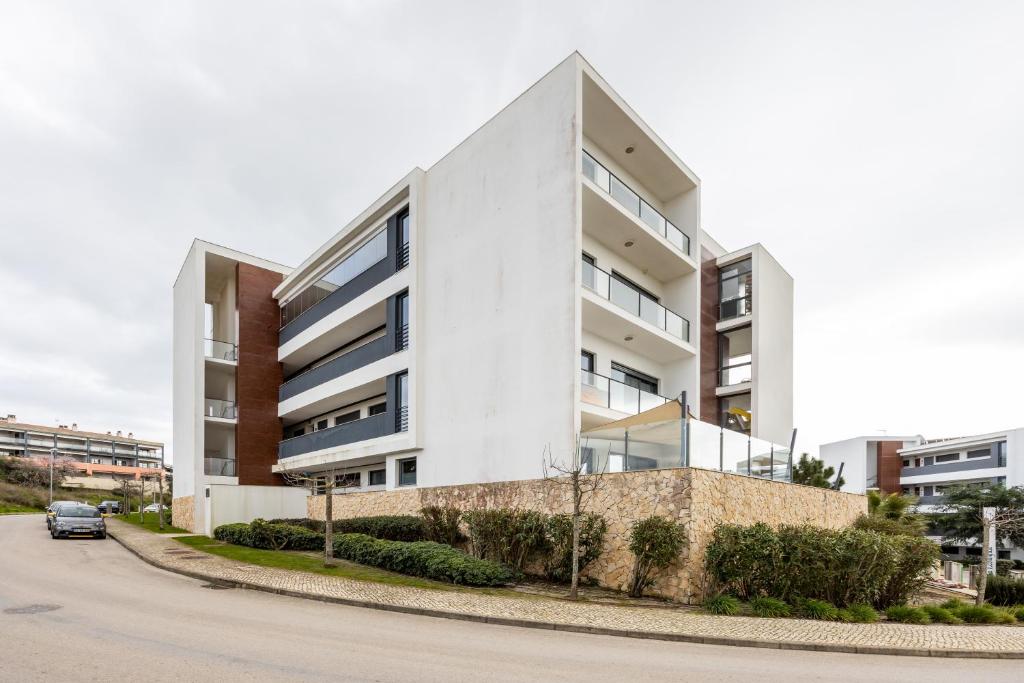 CASA MARINA VILLAGE