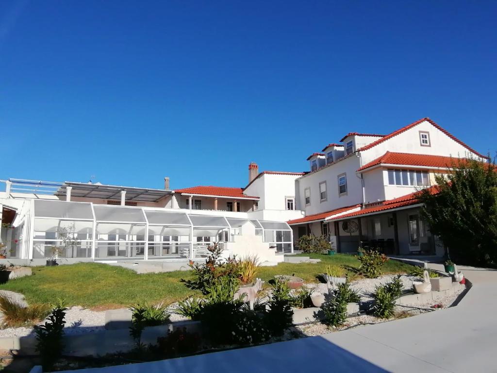 Image of Rua das Grevilias, Edificio Falésia Marina I, BLoco F, R/C, n.º111