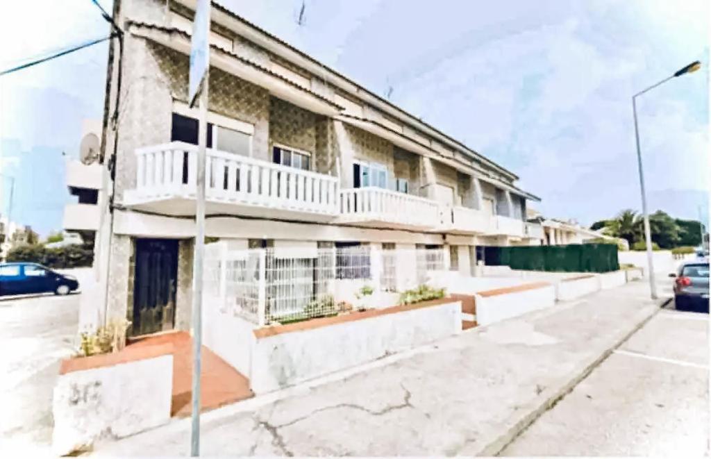 Image of Beach Lovers Surf House - Aveiro - Praia da Barra