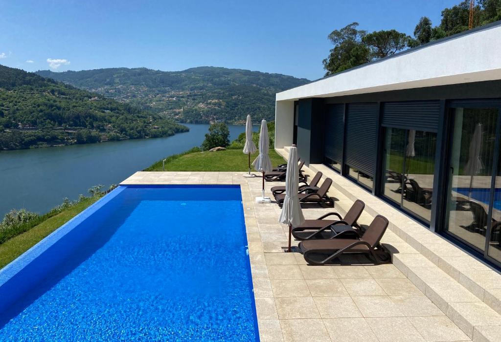 Image of Douro Bay House