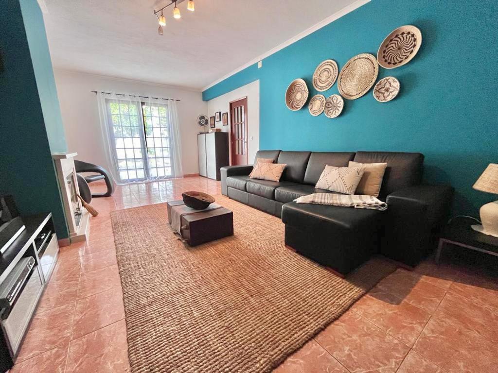 Image of ANDORINHA LEVANTE