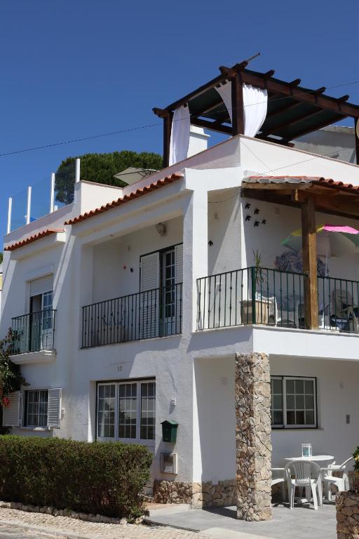 Image of Beguest Lagoon House