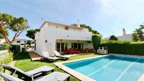 VILLA RENASCER