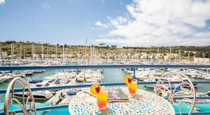 Image of Apartmento Orada Marina
