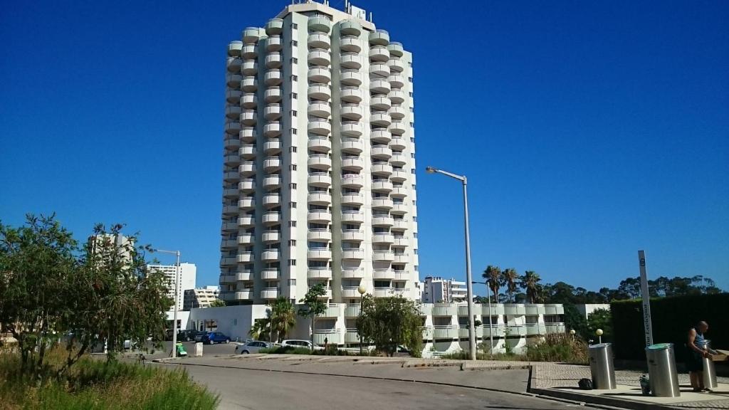 STEPDREAM - MEDIAÇÃO IMOBILIARIA E CONSTRUÇÃO CIVIL LDA