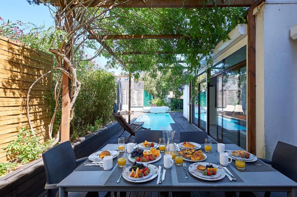 CASCAIS CENTRAL VILLA