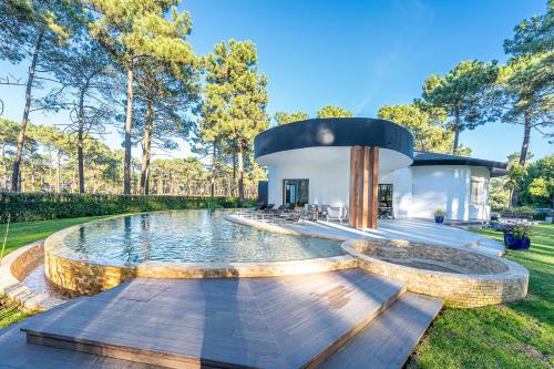 POOL & GOLF 5BR VILLA IN AROEIRA