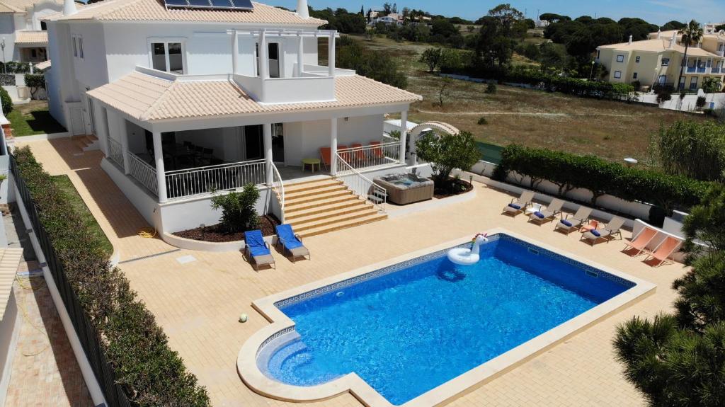 SUNSET VILLA