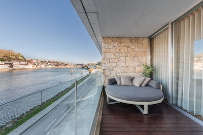 RB APARTMENTS