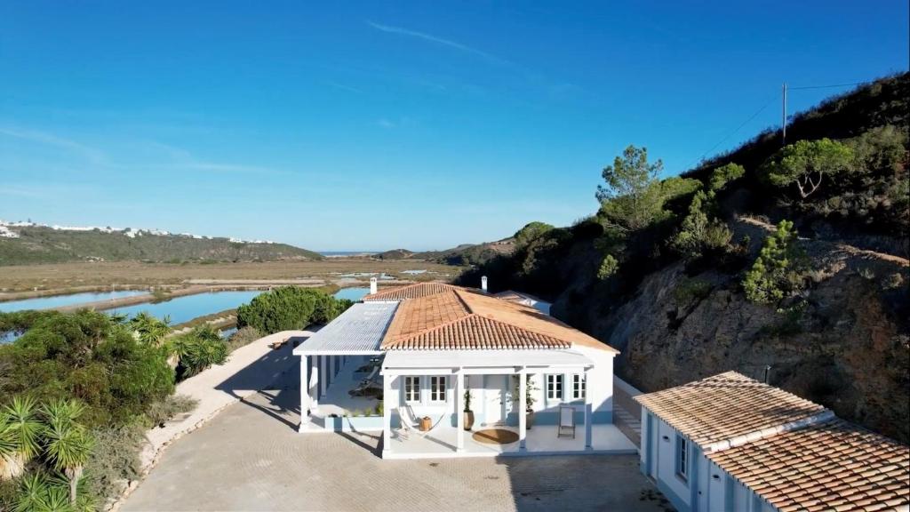 HERDADE D' AMOREIRA
