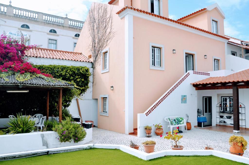 SANTIAGO GUEST HOUSE