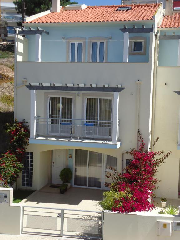 NAZARÉ TROPICAL