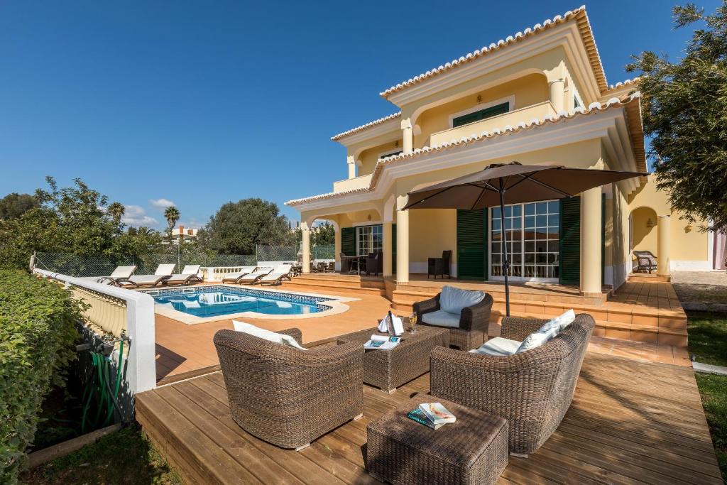 CASA DA PRAIA DE QUIÃO