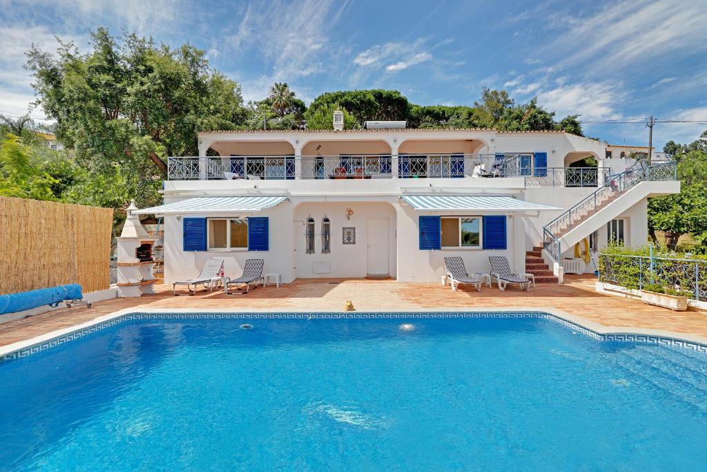 CASA DOIS IRMÃOS