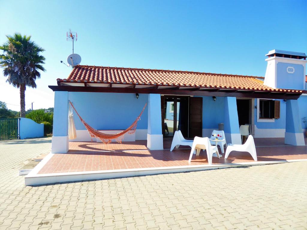 Image of CASA DOS PINHEIROS
