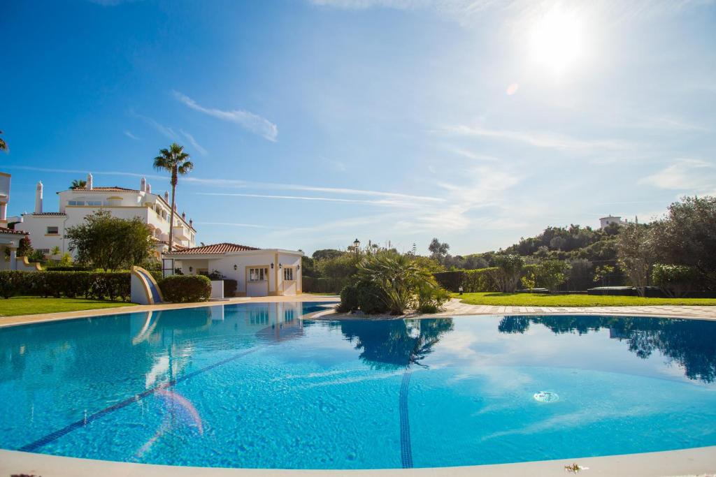 Image of 102B ALDEIA GOLFEMAR