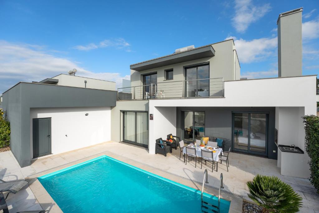 Image of Orange Gargen Villa