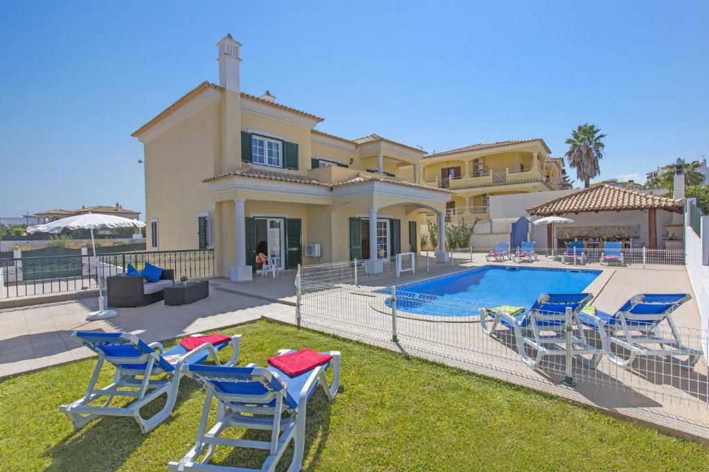 Image of Villa Lourinhal
