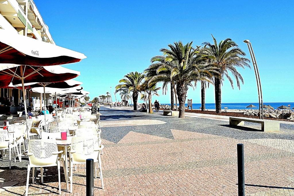ALGARVE BEACH HOME HOLLIDAYS