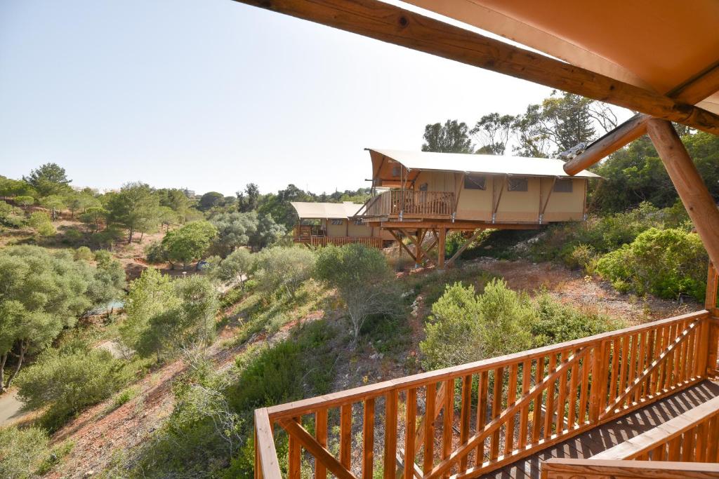 Image of Quinta dos Carriçso 3