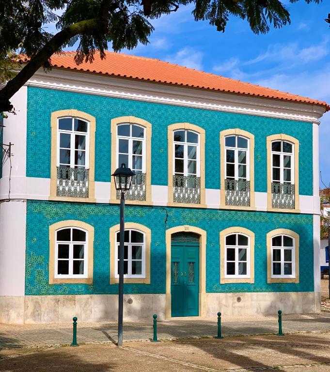 Image of THE BLUE COTTAGE
