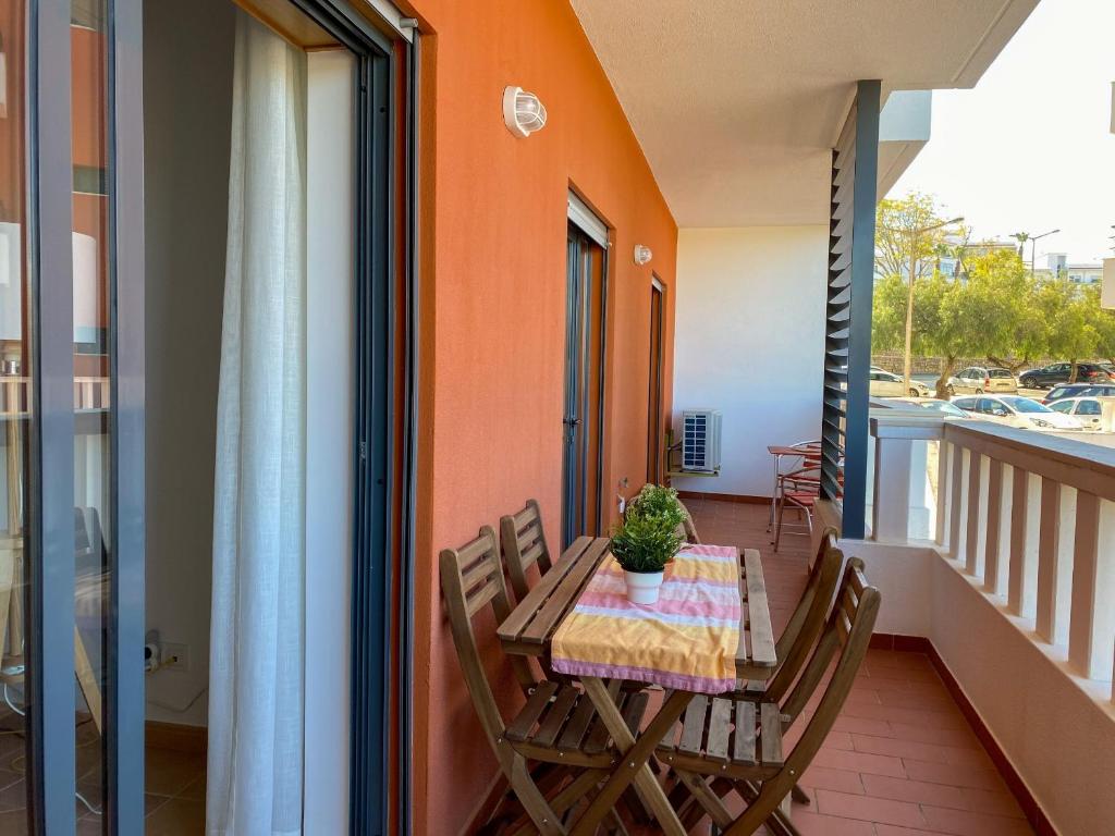 Image of Spacious City Walls Apartment