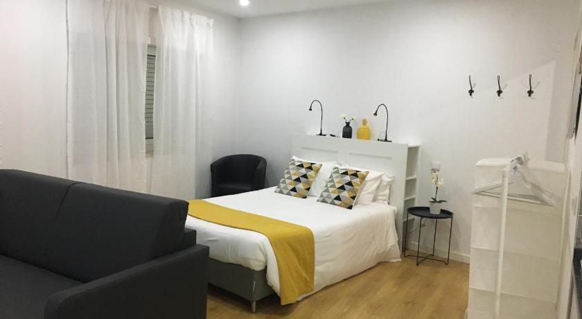 Image of Avenida 83