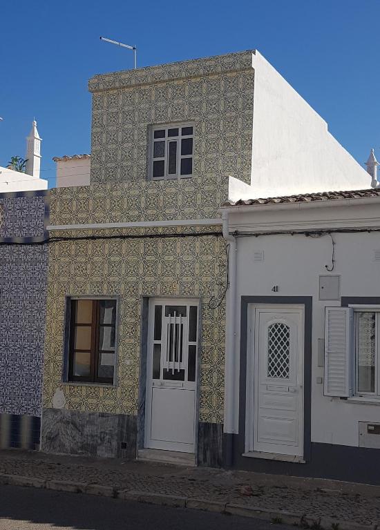 Image of Rocleo Tavira House