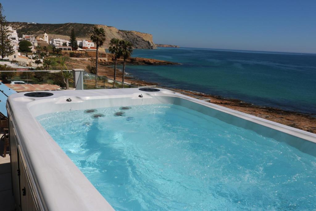 CASA MAR À FRENTE