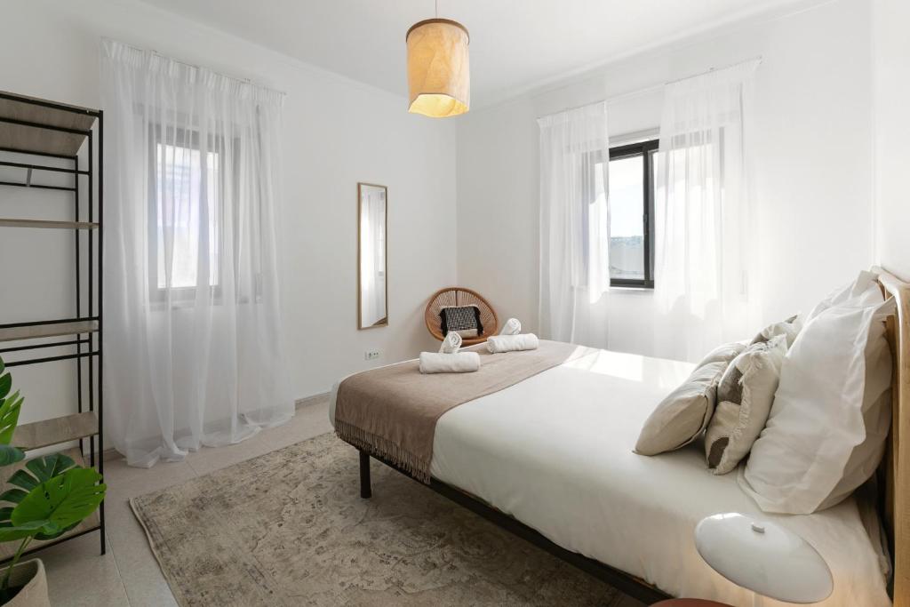 PENICHE COASTAL ESCAPE