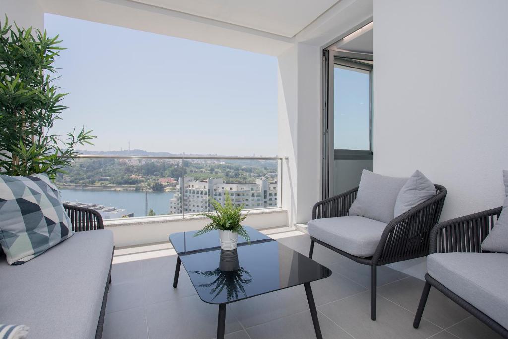 Image of Liiiving in Porto | Luxury River View Pool Villa