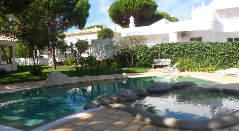 APARTAMENTO 64 A