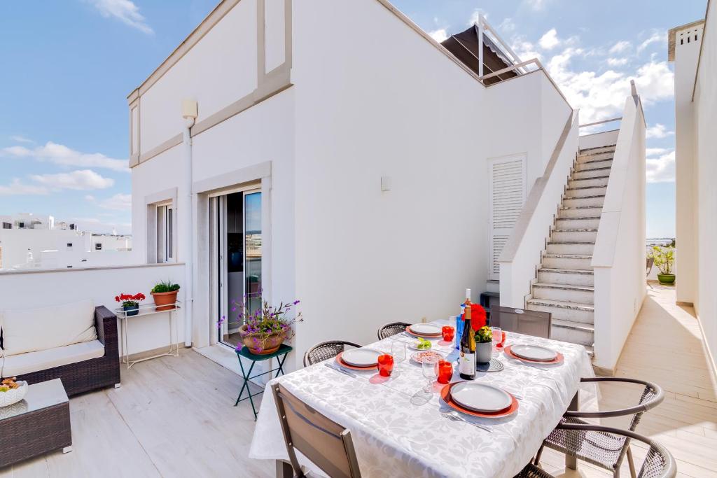 VILLA RIA