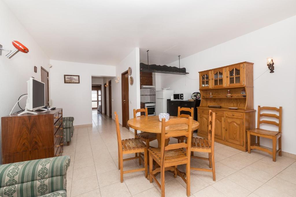 Image of Rua D. Afonso III, Edíficio Belmar, 6ºA, Armação de Pêra