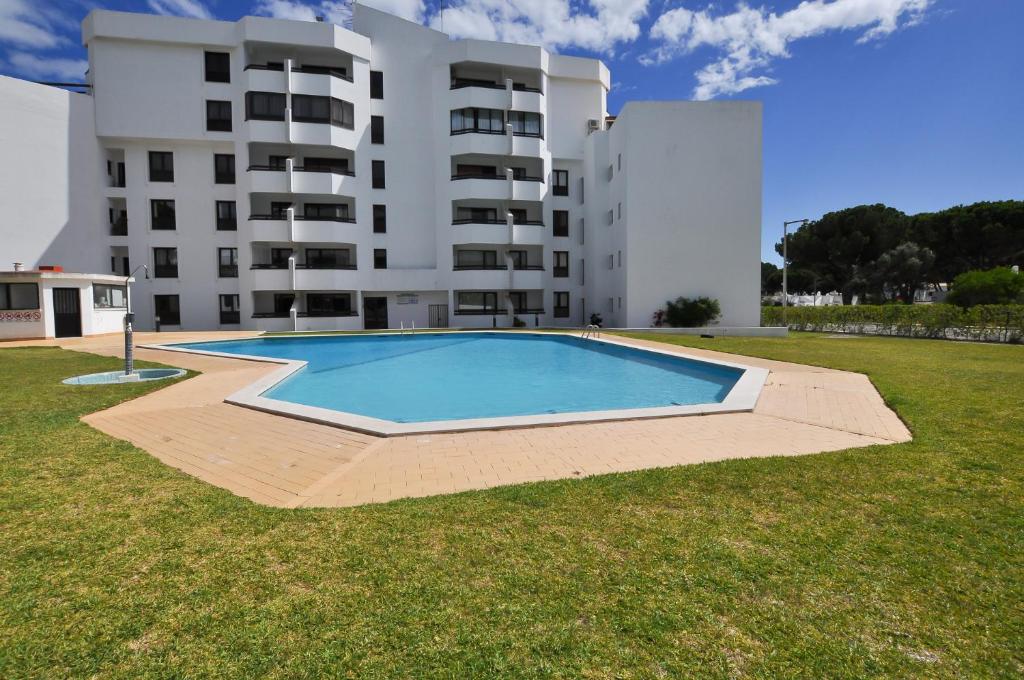 APARTAMENTO TÉNIS GOLF MAR