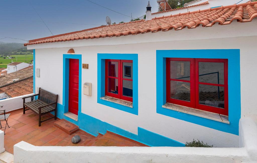 COZY OLD TOWN VILLA