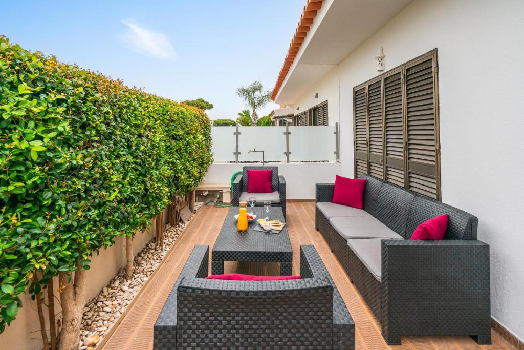 ALGARVE HOLIDAY HOUSE