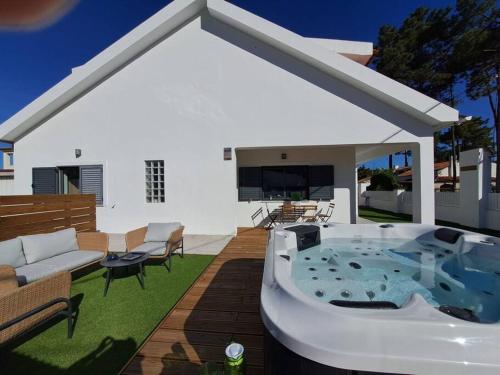 VILLA OCEAN WAVES
