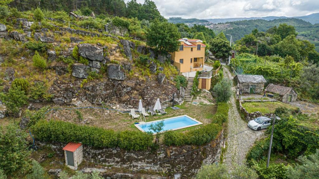 Image of CASA AMARELA _ MONDIM DE BASTO