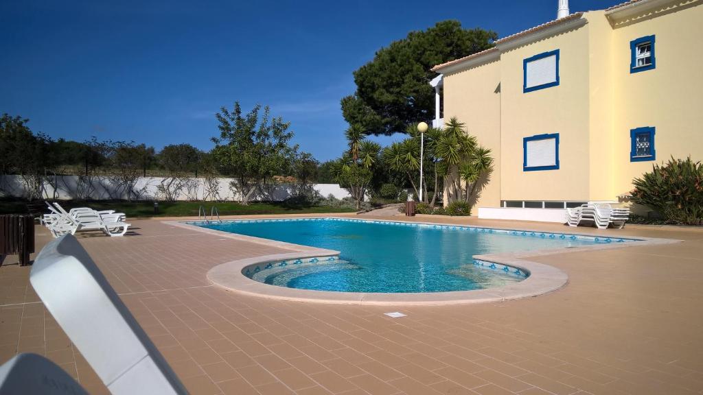CONDOMINIO BOSQUE S. JOSÉ, FRAÇÃO AV