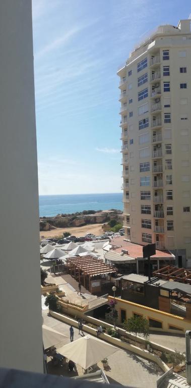 APARTMENT FACING THE SEA