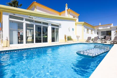 VILLA ROSA