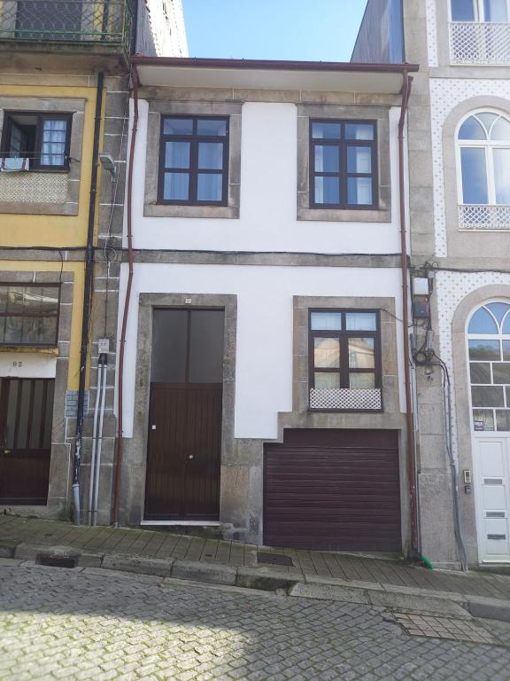 TRAVEL AND LIVE ALEGRIA APARTMENTS 3