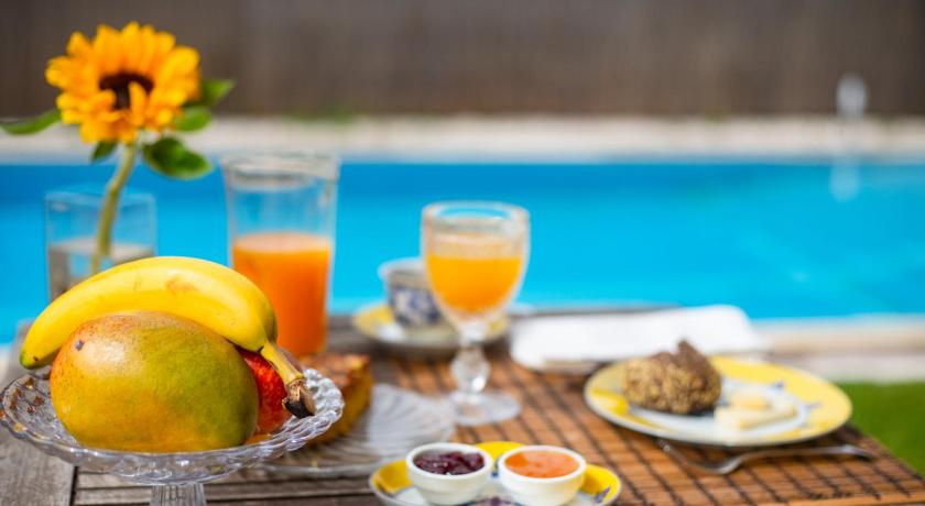 AREIAS BEACH HOUSE