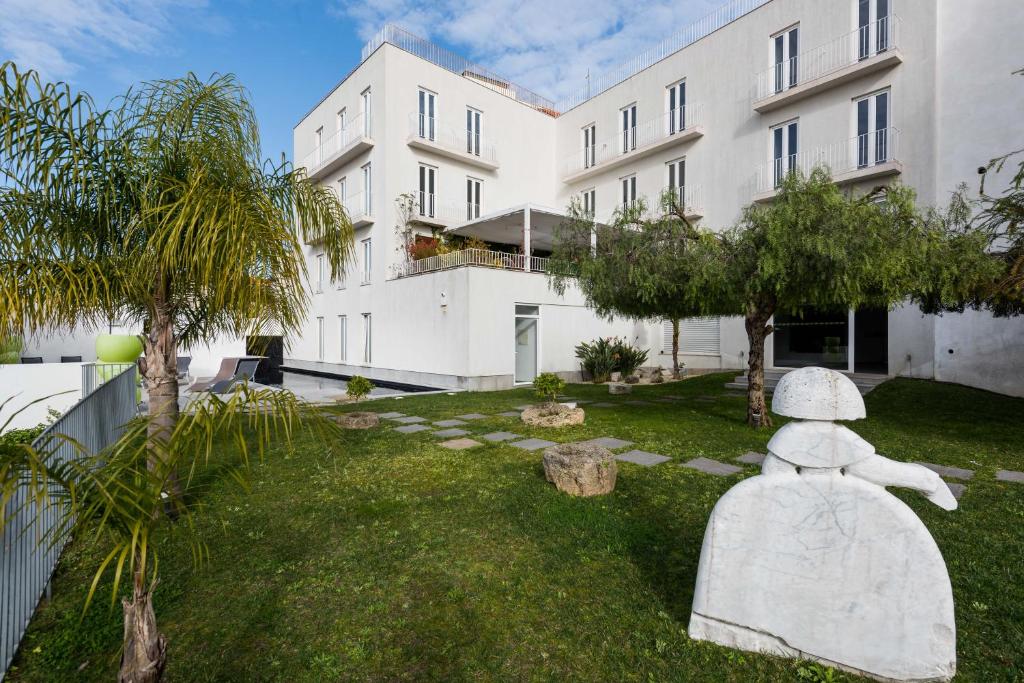 Image of Lisbon Lounge Suites