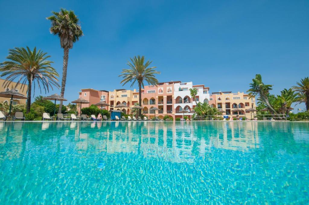 Image of Jardim da Meia Praia - 303