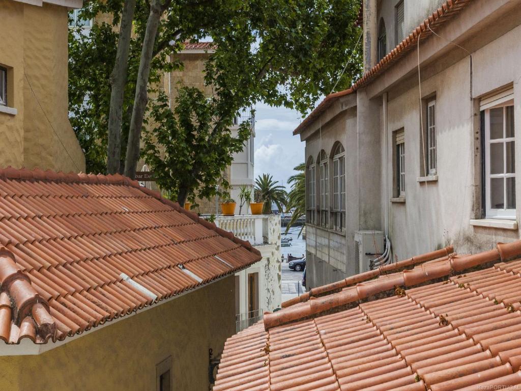 Image of Ribeira Beach Apartment in Cascais