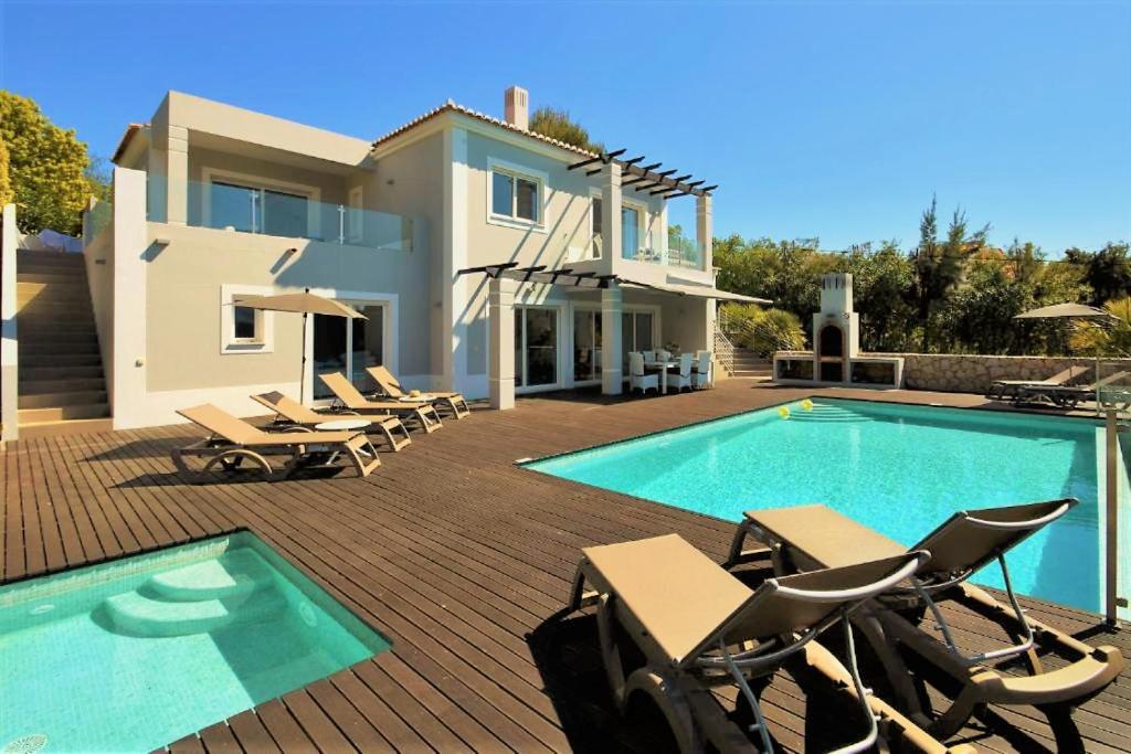 Image of Villa Louella